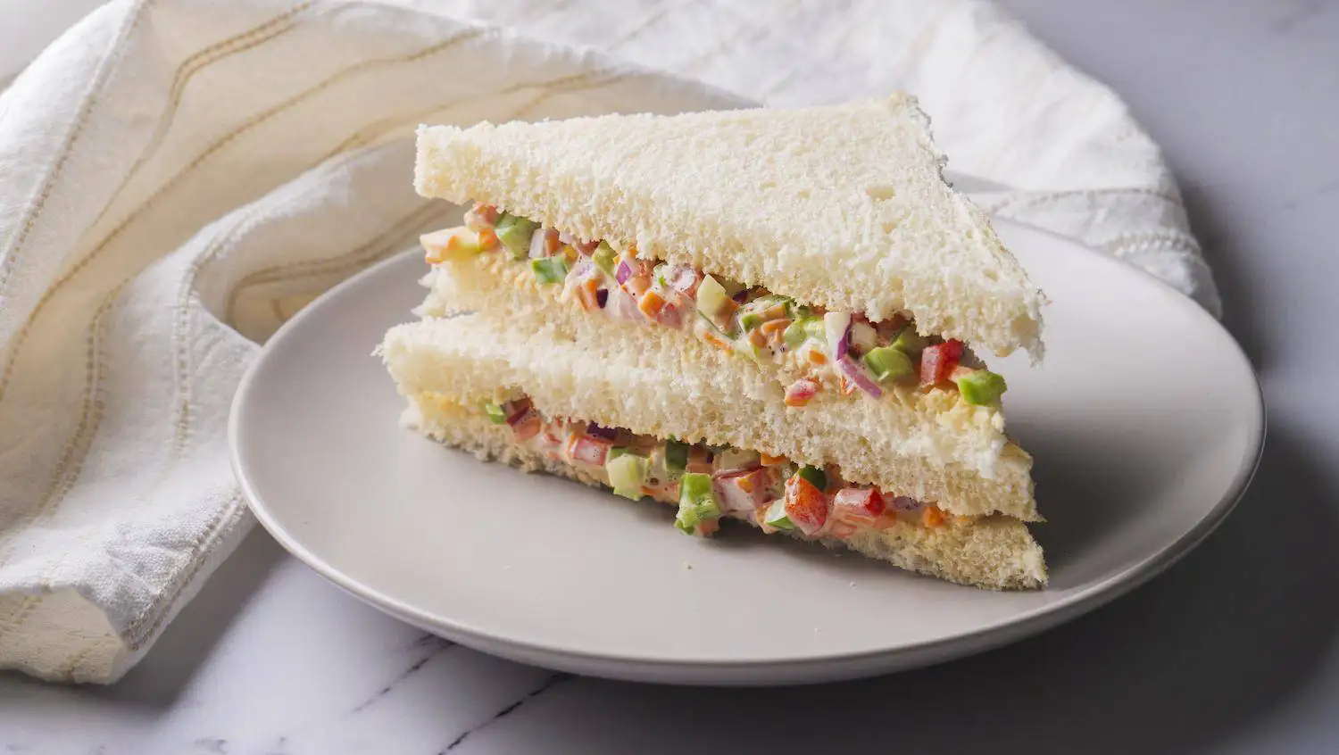 6503-vegetable-sandwich-recipe.webp
