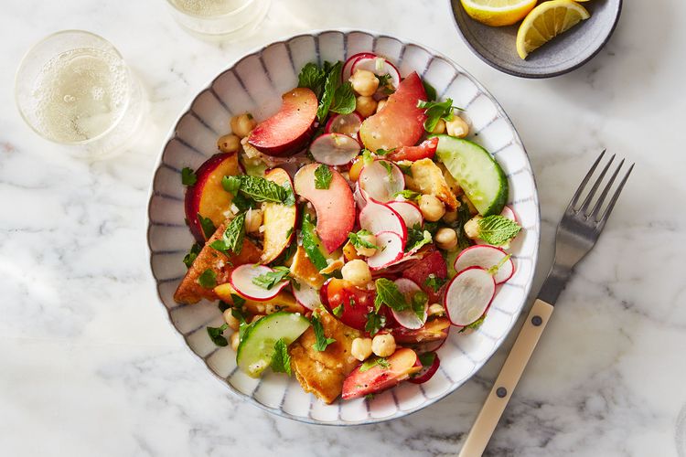 9397-a1b436e4-a333-45b4-a91b-1a210fb1917a--2021-0707_peach-plum-dinner-salad_3x2_mj-kroeger.jpg